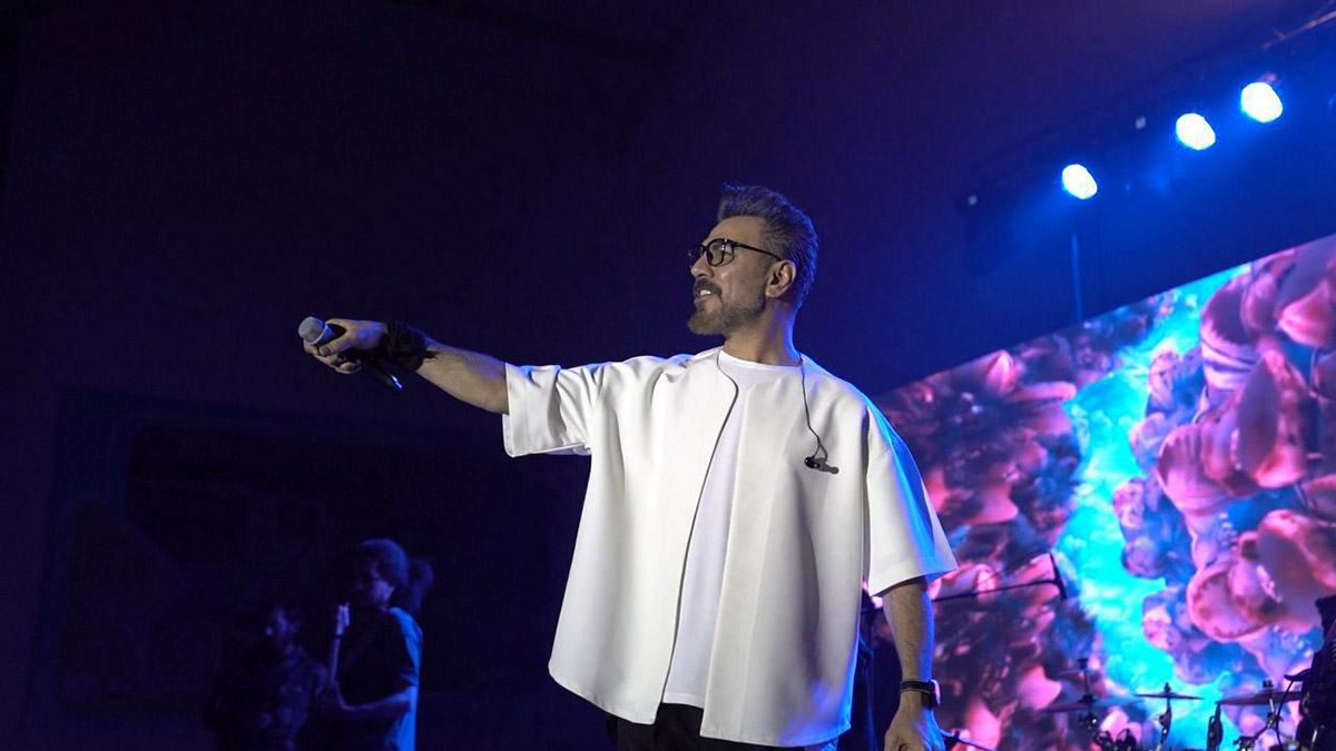 برپایی جشن بزرگ روز مادر در شهر قیامدشت با استقبال بی نظیر و پرشور مردم