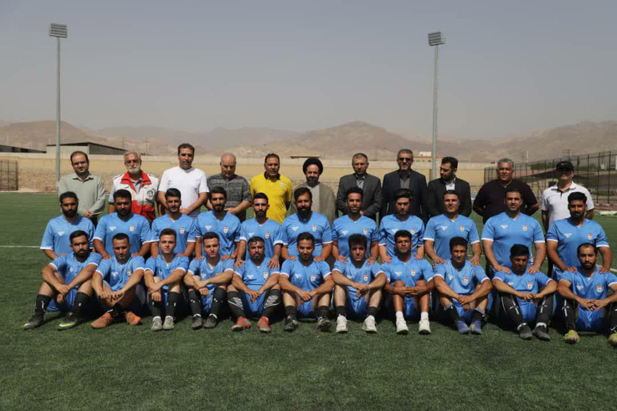 حضور شهردار و اعضای شورای اسلامی شهر قیامدشت در تمرینات کلاسهای آموزشی مربیگری درجه C کنفدراسیون فوتبال آسیا در ورزشگاه شهدای قیامدشت