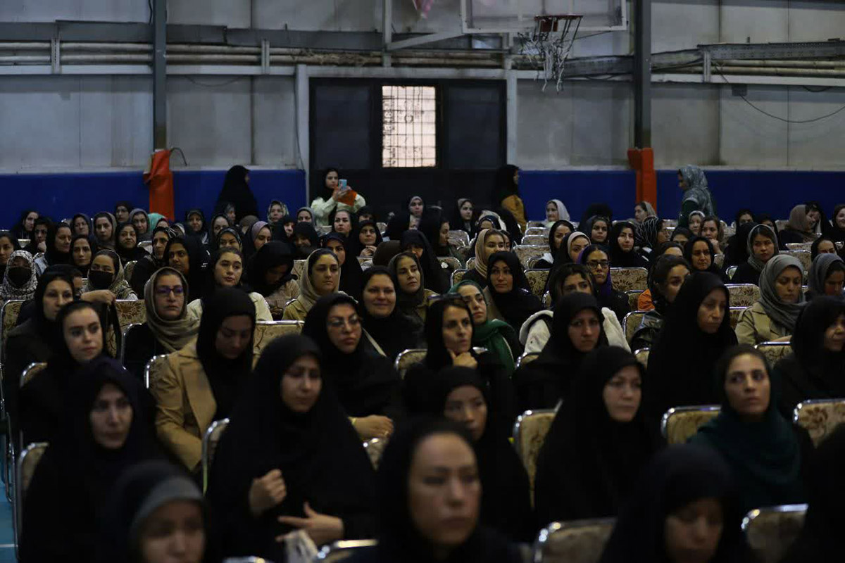 برگزاری کارگاه جوانی جمعیت در شهر قیامدشت با حضور پرشور بانوان